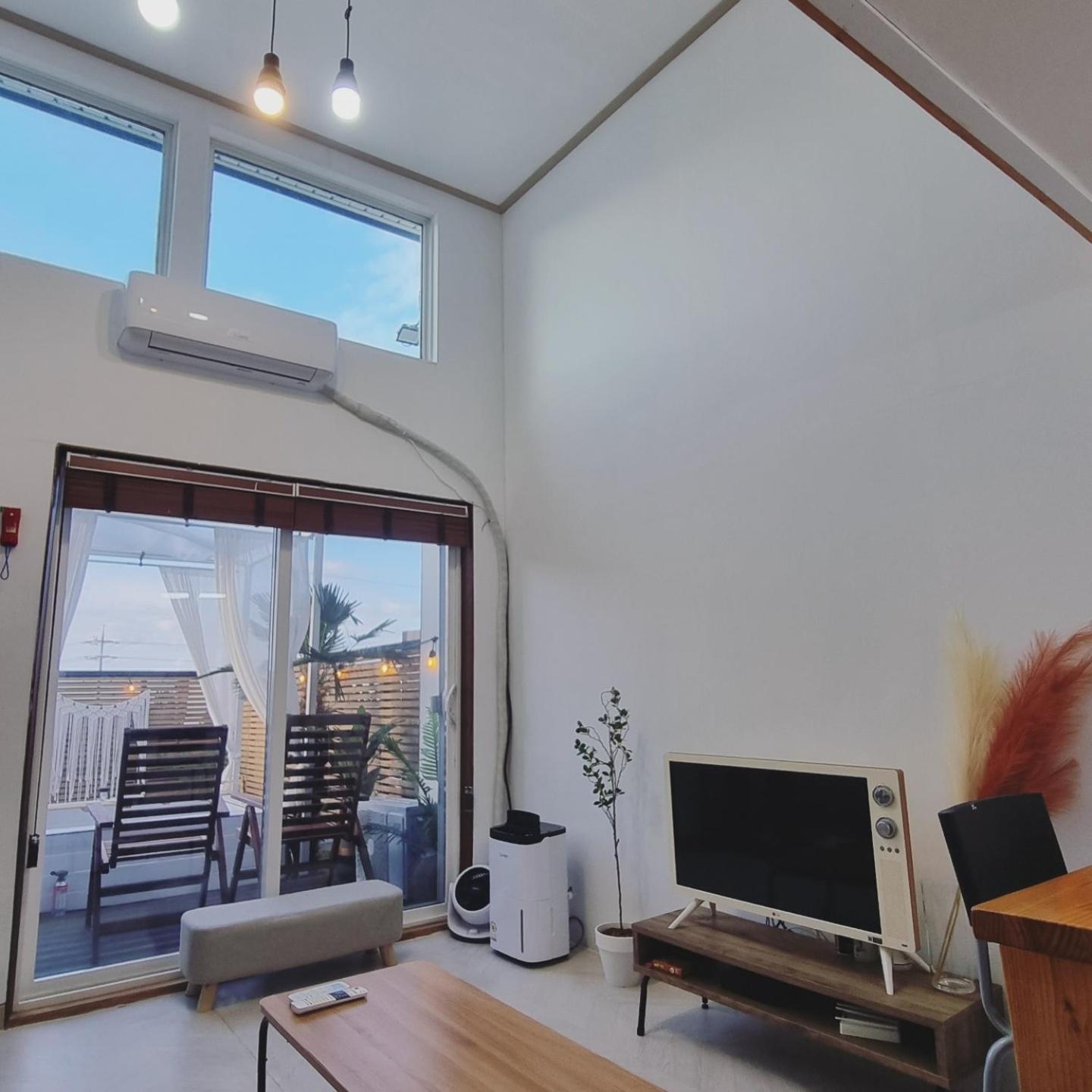 Jeju Hyeun'S House Villa Екстериор снимка